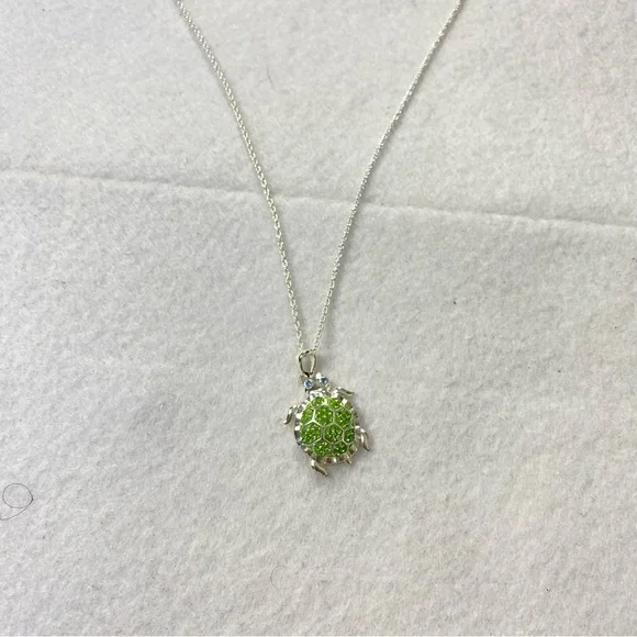 Charming Silver Plated over Brass Green Peridot Turtle Pendant Necklace 19” - Picture 11 of 13